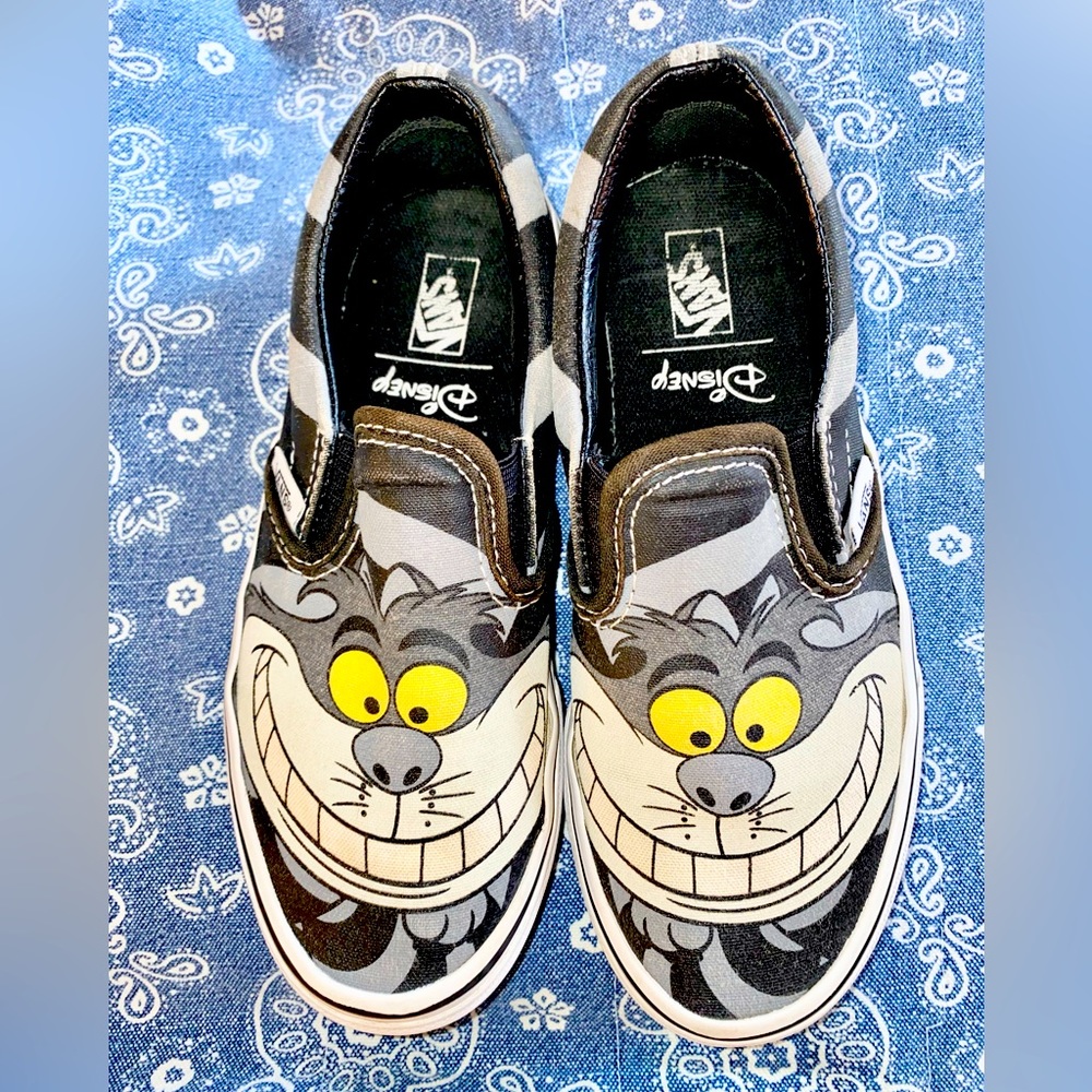 Vans Disney Chesire Cat Alice in Wonderland Slip On Skate Shoes Size 2